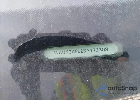 2011 Audi S4 3.0 Premium Plus z USA, uszkodzony, nr VIN WAUKGAFL2BA172309